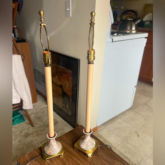 1990s Wildwood Asian Ming Candlestick Ceramic & Brass Table Lamps - a Pair - Picture 1 of 3